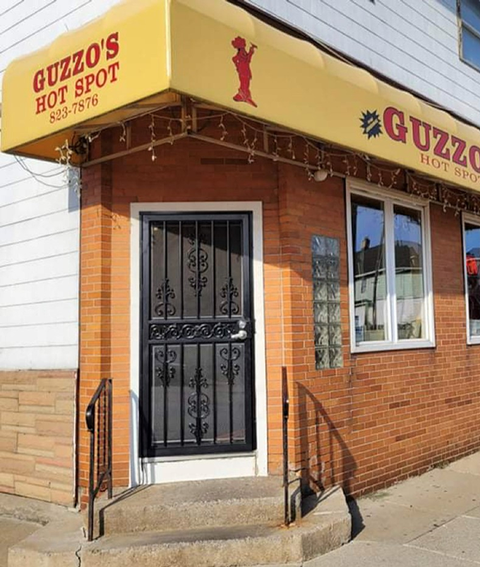 About-Guzzos-Pizzeria-Buffalo